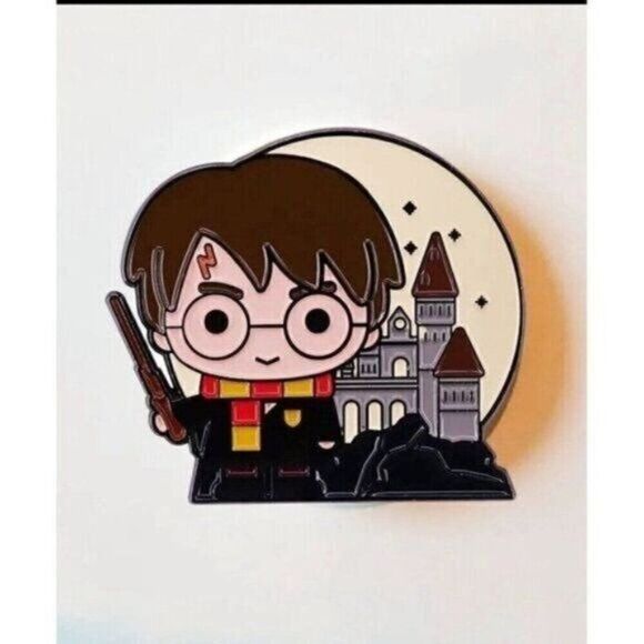 3/20 Harry Potter Hogwarts Wand Enamel Pin - Picture 1 of 1